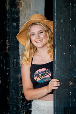 High School Senior 065